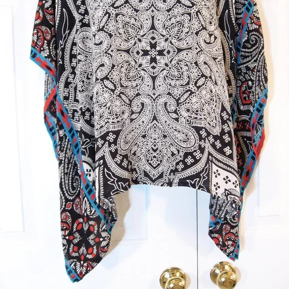 Tolani | 'Briyanna' Multi-Printed Silk V Neck Top - Picture 6 of 12